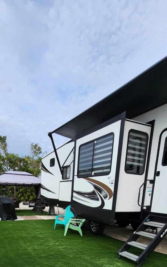 So "Time To Wander" Pet Friendly And Free Early Check-In! Fort Myers Exterior foto